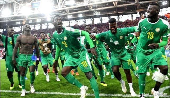 波兰前锋莱万多夫斯基进五球,波兰神锋莱万多夫斯基