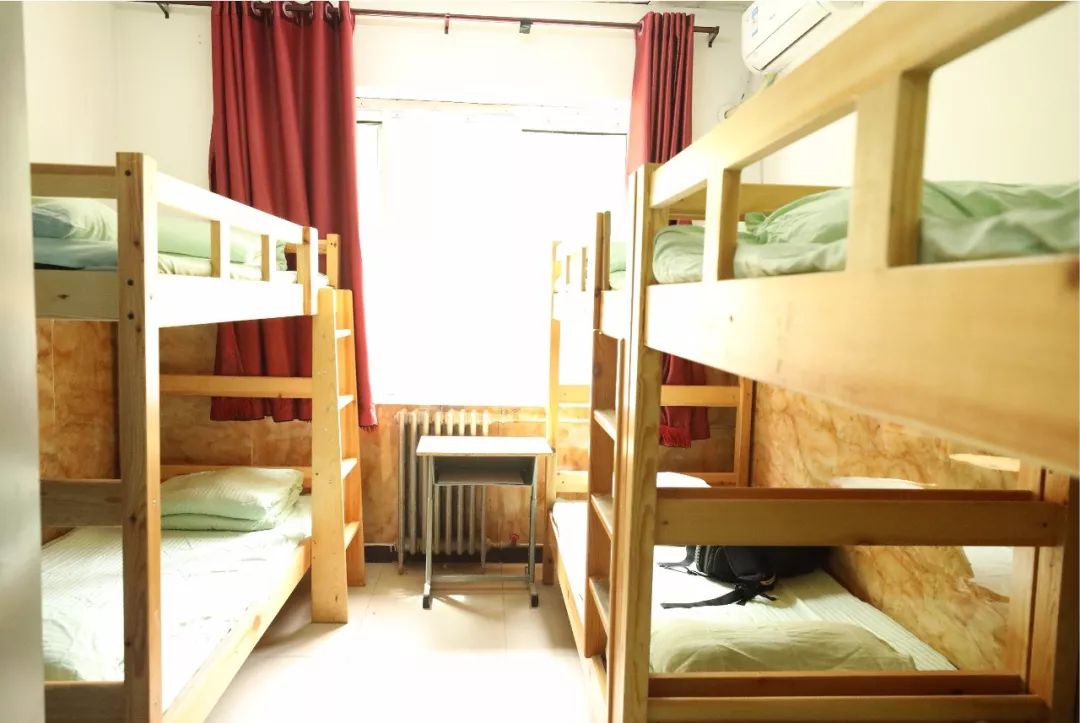 这7所大学宿舍那叫一个美,再看看自己的,简直没法比
