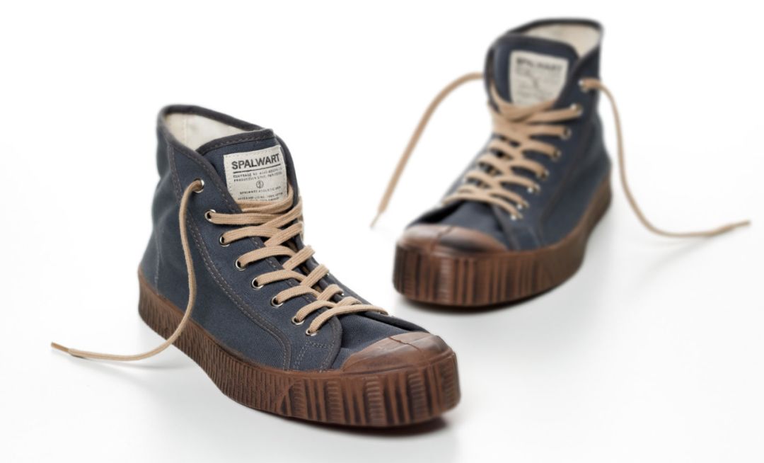 匡威和vans哪个更适合胖脚,vansstyle36和匡威1970s哪个好穿