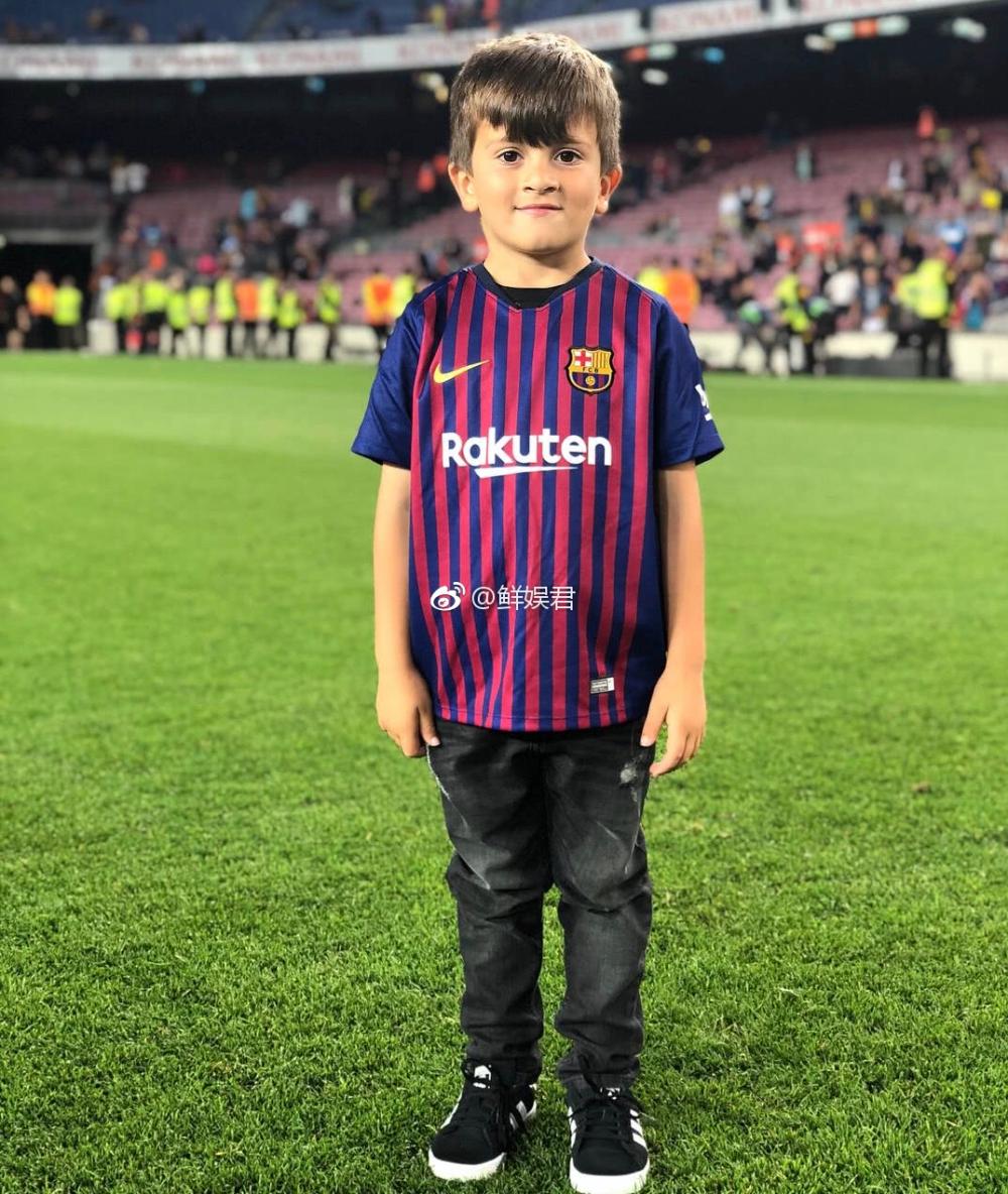 梅西的大儿子蒂亚戈踢足球,梅西大儿子蒂亚戈最新消息