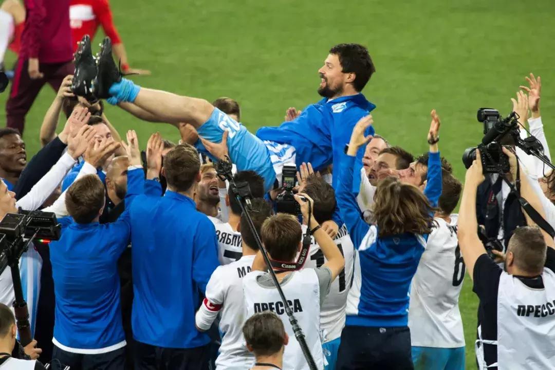 俄罗斯足球打得过国足吗,俄罗斯足球过人技巧