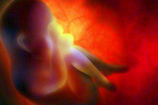 原来孕期胎儿不舒服时，会这样告诉妈妈，这3种反应你有吗？