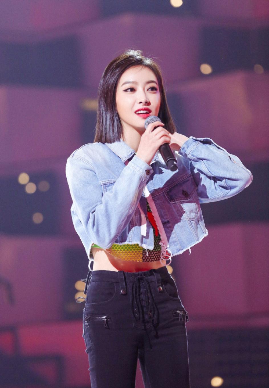 宋茜黄景瑜同款穿搭 (宋茜黄景瑜剧照)