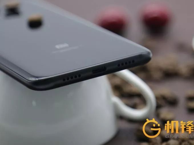 手机测评小米8系列怎么样啊,小米8手机优缺点深度解析