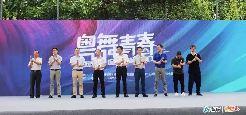 郑州尬舞小蛮腰,最炫劲爆广场舞