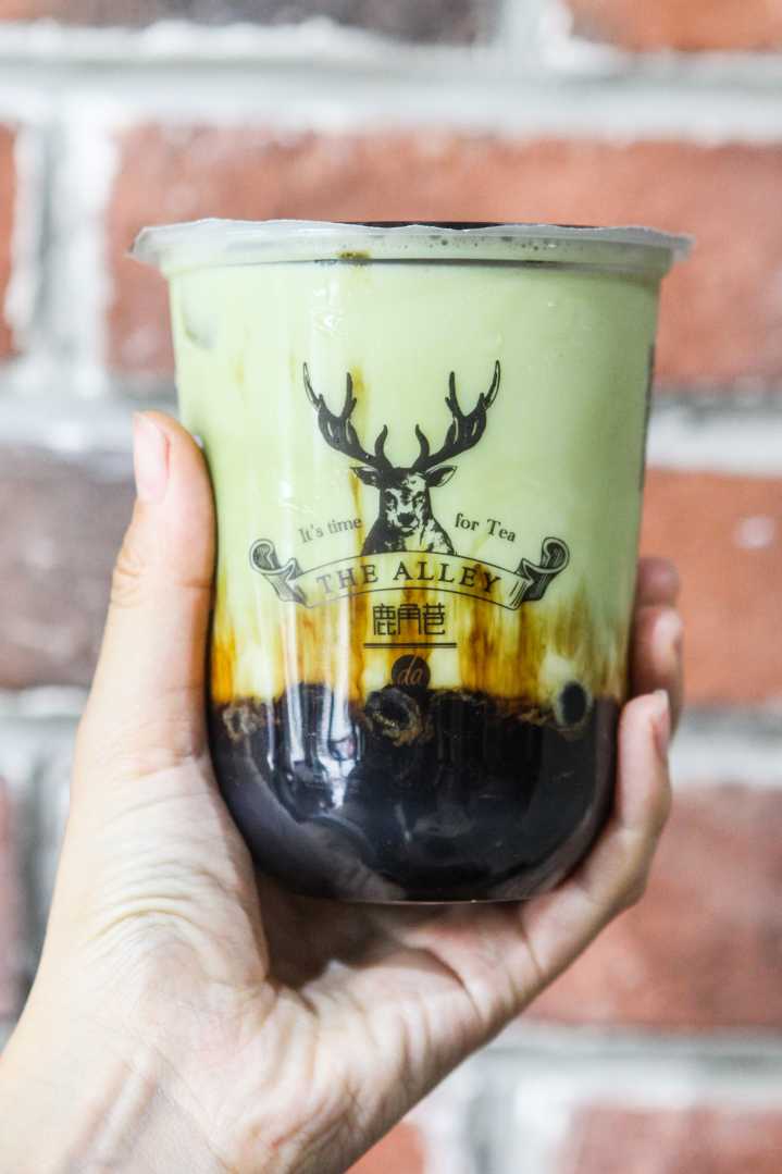 深圳鹿角巷奶茶旗舰店位置,鹿角巷奶茶爆款视频