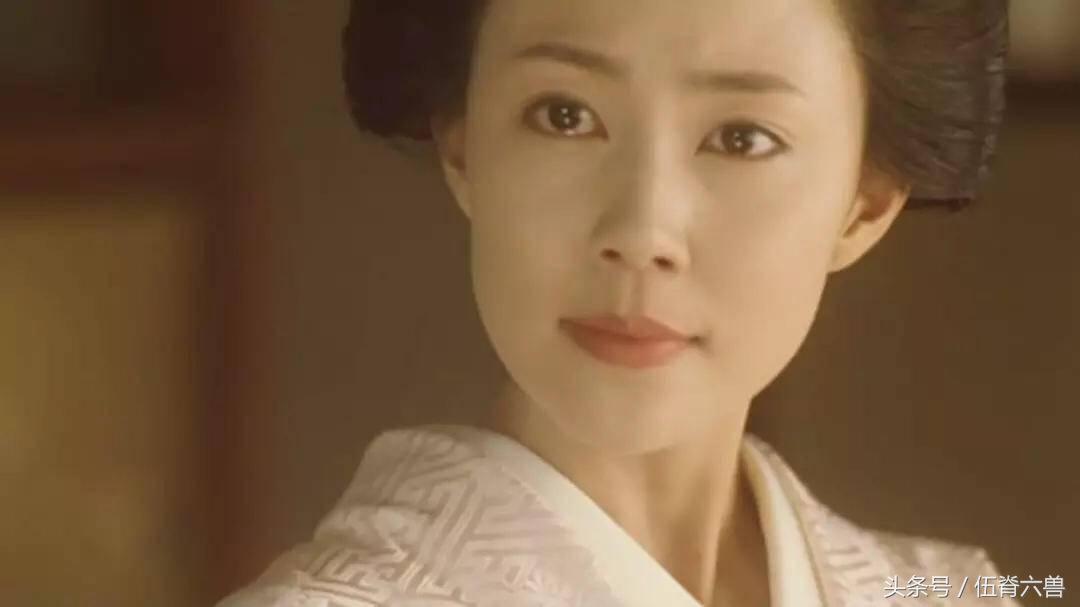 美艳堪称日本第一*女熟**！《失乐园》首尝肯定，30岁后美到巅峰！