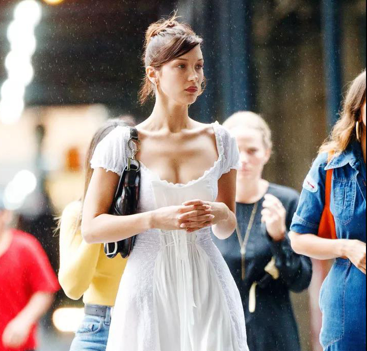 选一款实用性高的lv包包,lv的哪款包包比较百搭