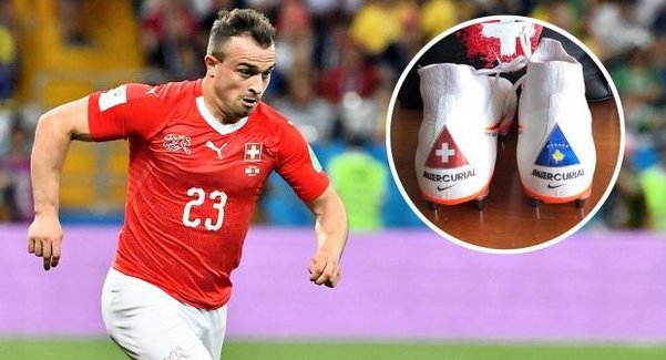 瑞士进球庆祝手势,瑞士第二个进球为什么没越位