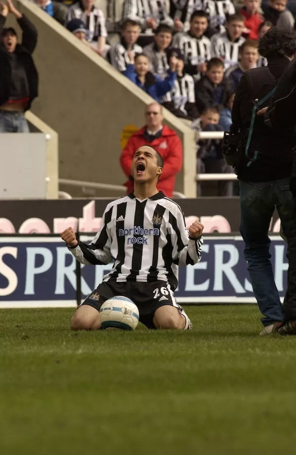 关于足球的电影梅西,天下足球c罗梅西内马尔