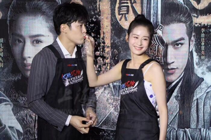 鹿晗评c罗和梅西,鹿晗谈c罗和梅西哪个厉害