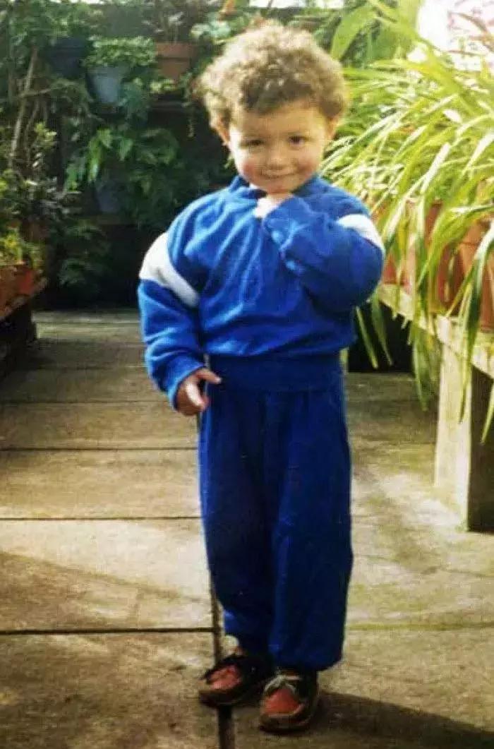 c罗为汶川捐球衣事件还原,c罗为葡萄牙捐多少钱