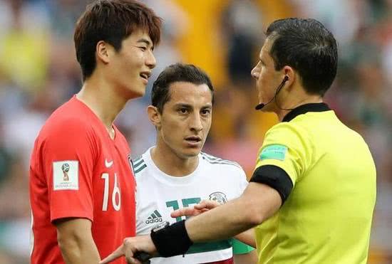 韩国足球队恶意犯规集锦,2022韩国足球恶意犯规集锦