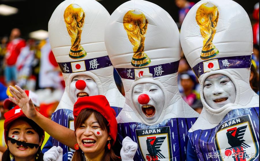 头顶“球场”化“猫”妆,“变相怪杰”满场飞,世界杯球迷谁最强
