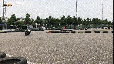 T-max价格魔咒？喷还是不喷？T-MAX短评试驾