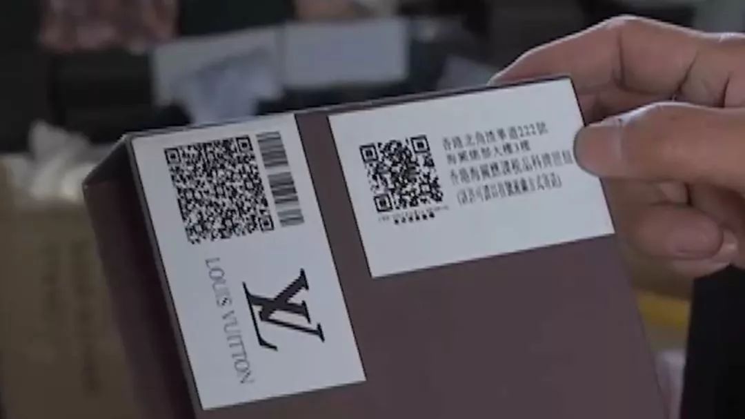 朋友圈代购买到假货怎么解决,朋友圈卖奢侈品骗局