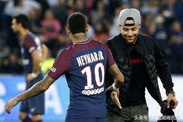 变身评论员？卡佩拉大谈世界杯，原来NBA也有好多足球迷