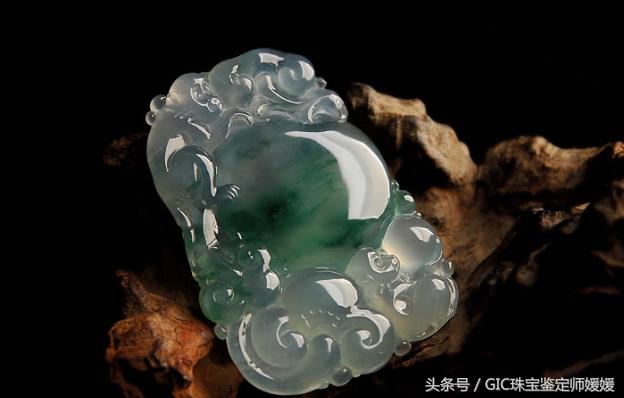 戴翡翠身体就不好什么原因,身体不好戴翡翠有变化吗