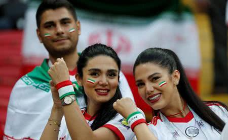 伊朗世界杯伊朗女球迷,世界杯伊朗看台女性