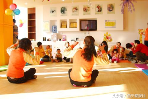 早教中心的十个优点,少儿培训班家长热捧