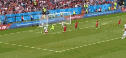 梅西也做过c罗的动作吗,梅西不满裁判判罚称var未起作用