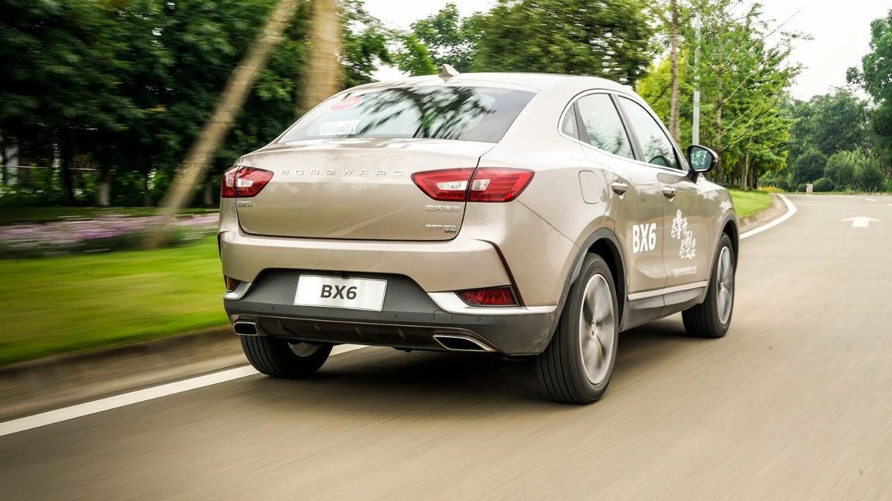 “德味”屁股加持！试驾全新宝沃BX6