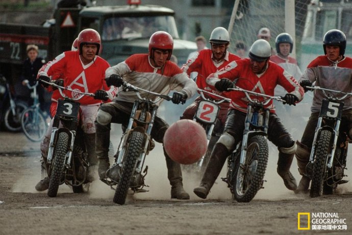 世界足坛经典老照片,50-60年代足球队老照片