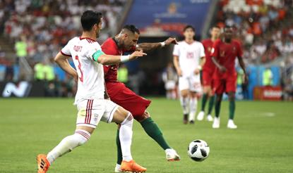 伊朗之战惊醒葡萄牙,“铁血队长”C罗与VV7并肩战斗到底