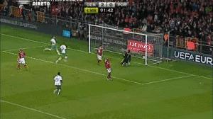 c罗的落叶球绝技,c罗的电梯球教学