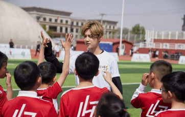 鹿晗对足球了解多少,鹿晗有多爱足球