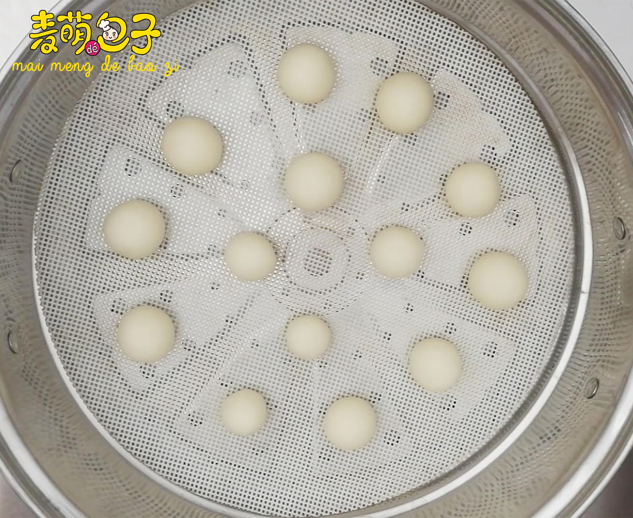 迷你足球奶香小馒头，看世界杯宵夜良品，关爱老公哦