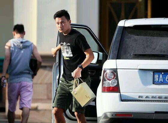 国足队员的车有多豪,国足球员的座驾