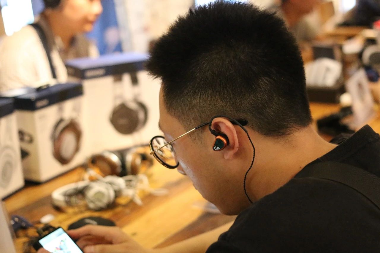 时隔两年多的聚会,时隔两年的聚会