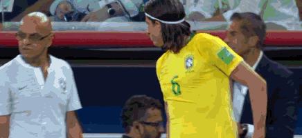 假装看过球丨从读秒绝杀到提前回家，冠军魔咒是德国队最好的借口