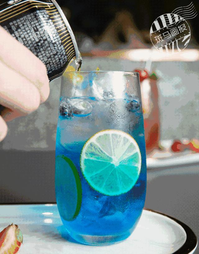 世界杯据点再+1！3.5米超大LED环绕式看球，竟然是个文艺咖啡馆……