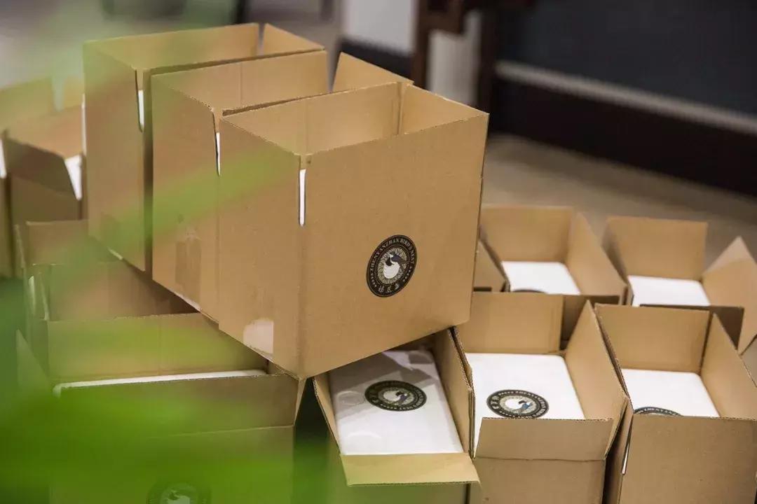 顶级金丝燕的燕窝,天然的官燕燕窝一般在哪里买