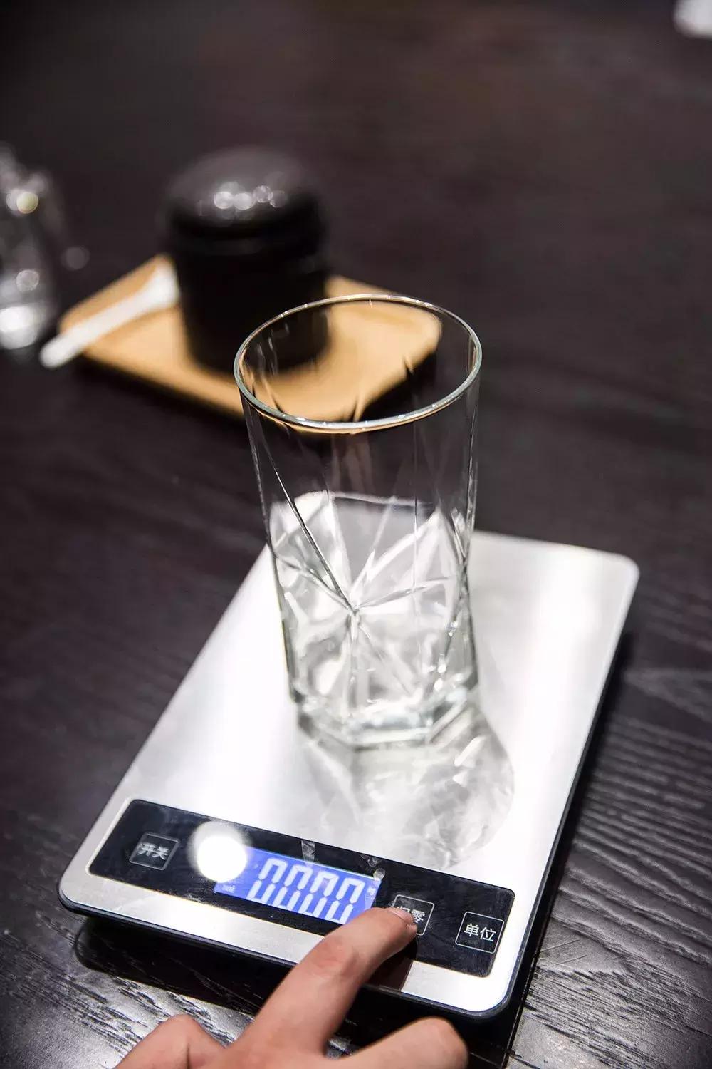 顶级金丝燕的燕窝,天然的官燕燕窝一般在哪里买