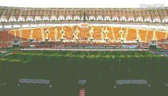 当一个姑娘问你：守门员是不是全队球技最烂的人？该如何回答