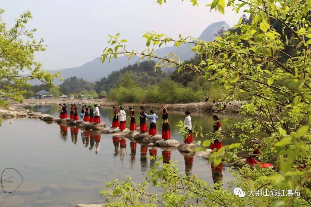 彩虹足球杯,彩虹杯篮球赛