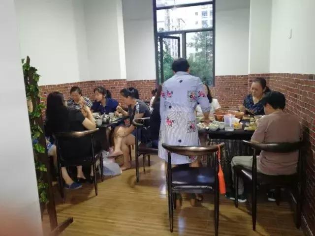 在弥勒吃什么,在弥勒什么小吃最好吃