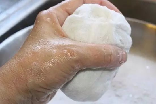 汽车车灯不够亮有什么办法解决,车灯不够亮教你自己动手更换