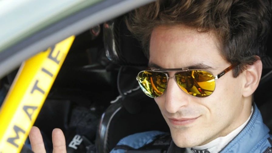 prada鍐嶇敓绯诲垪,prada鎹㈡帉闂ㄤ汉