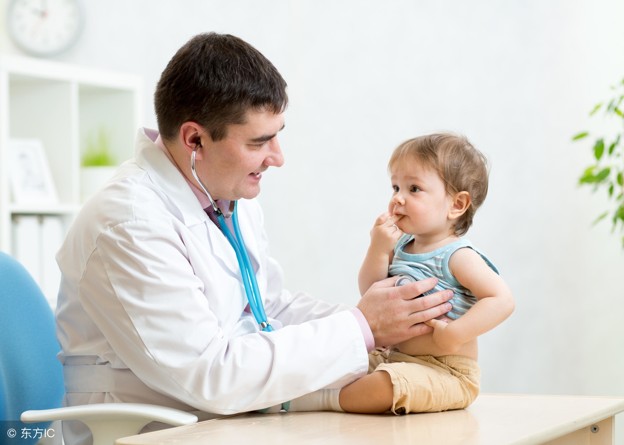 宝宝出汗了,宝宝出汗多父母要注意