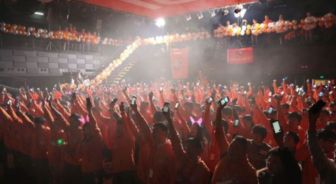 雷军和董明珠的赌局是如何开始的,董明珠与雷军10亿赌局已分胜负