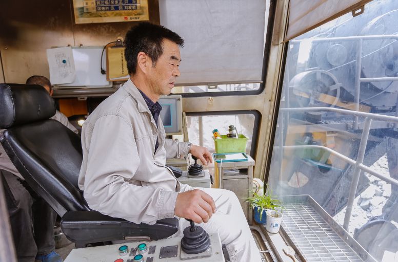 毕业即失业？马鞍山这所学校的学生还没毕业马钢就抢着要了！