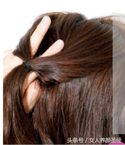 教大家几款盘头发方法,这样盘头发超有气质