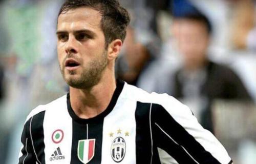 转会窗最新消息足球巴萨,巴萨欧冠最新引援消息