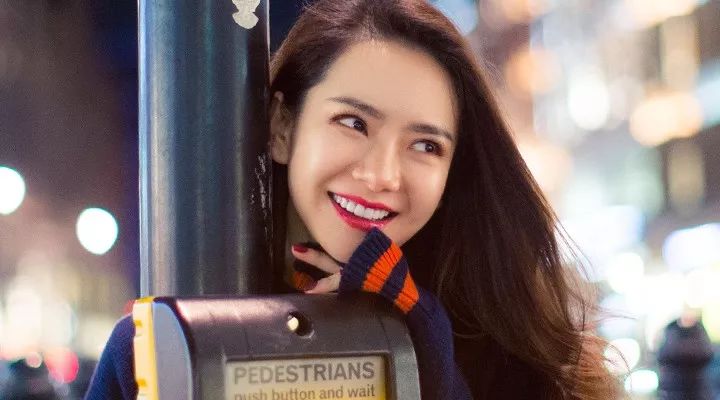 戚薇直播间润唇膏,戚薇用的什么牌子的润唇膏