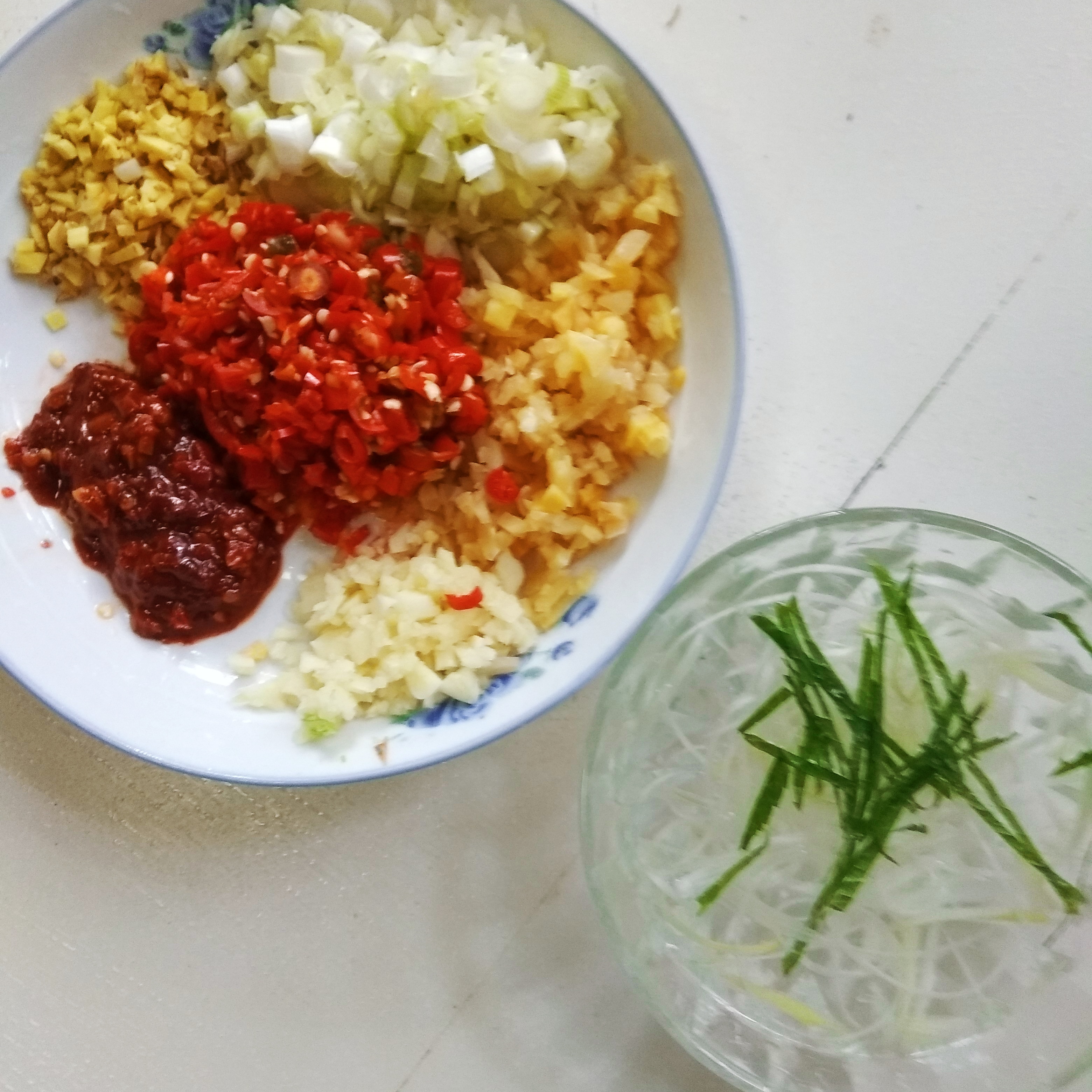 夏天煎饼锅太热怎么防范,煎锅怎么防止爆油