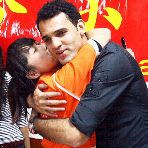 女人看球赛,女生看足球什么赛事